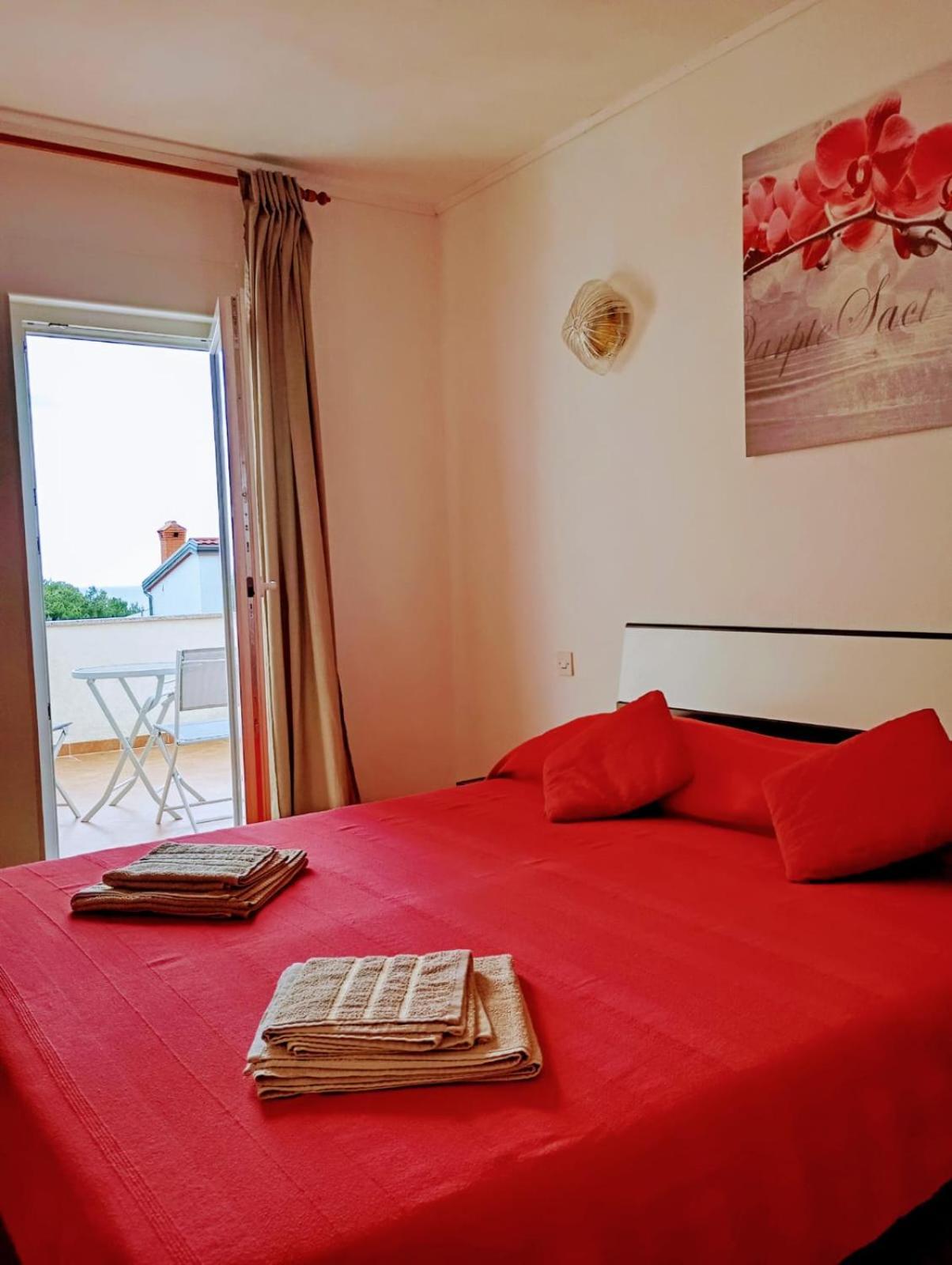 Rooms Helena Krk Town Exterior photo